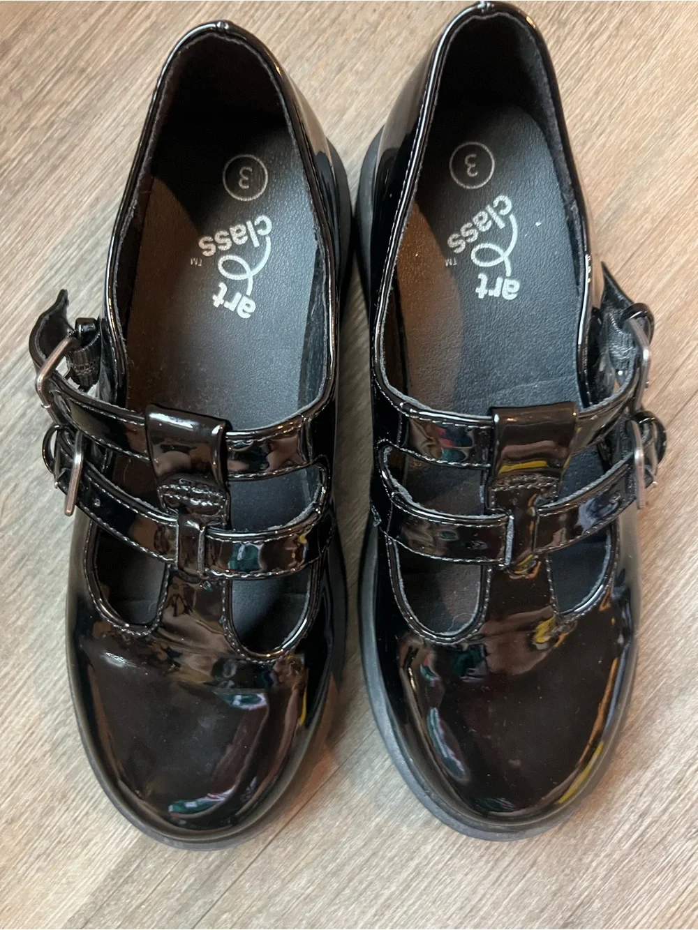 Classic Black Patent Mary Jane Shoes